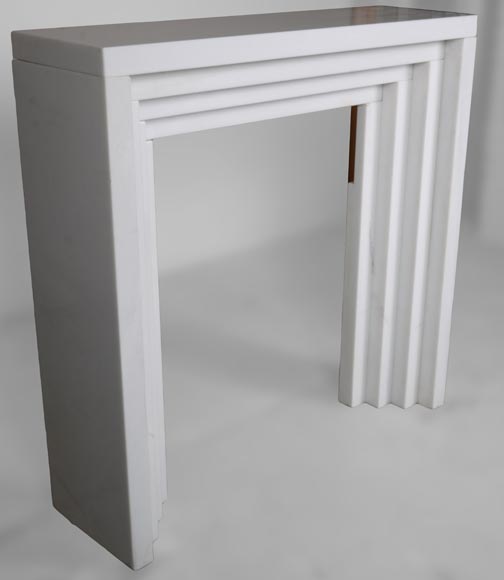 Modern fireplace in Art Deco style Modern fireplace in Art Deco style-2