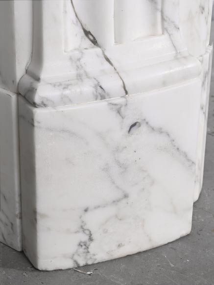 Louis XVI style curved fireplace in Arabescato marble, with rudenture and acanthus leaf Louis XVI style curved fireplace in Arabescato marble, with rudenture and acanthus leaf-8