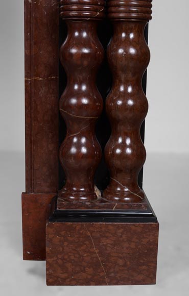 Napoleon III style mantel in red and black marble Napoleon III style mantel in red and black marble-8