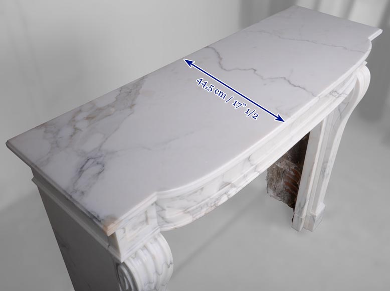 Louis XVI style mantel in semi-statuary marble with curved entablature Louis XVI style mantel in semi-statuary marble with curved entablature-9