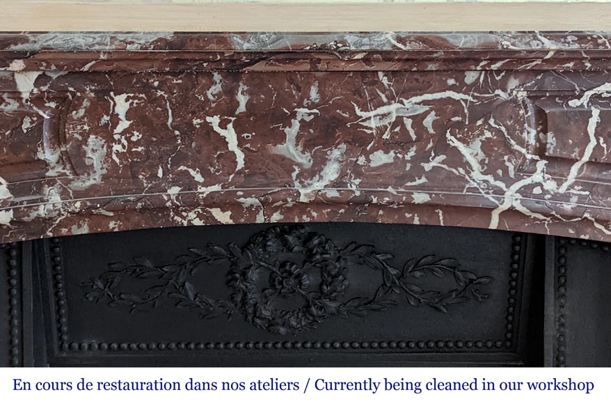 Regence style mantel in Red marble from the North Regence style mantel in Red marble from the North-1