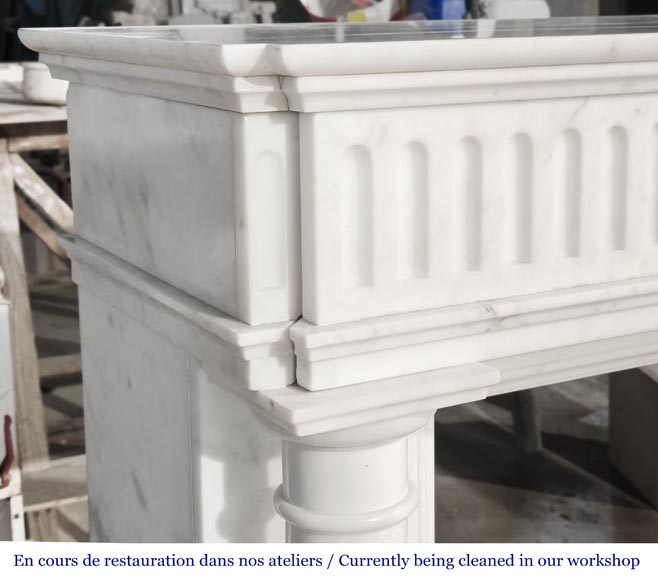 Louis XVI style fireplace in Carrara marble, with detached columns Louis XVI style fireplace in Carrara marble, with detached columns-3