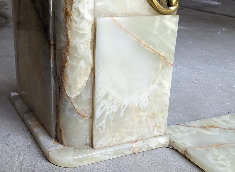 Decorative mantel in onyx Decorative mantel in onyx-6