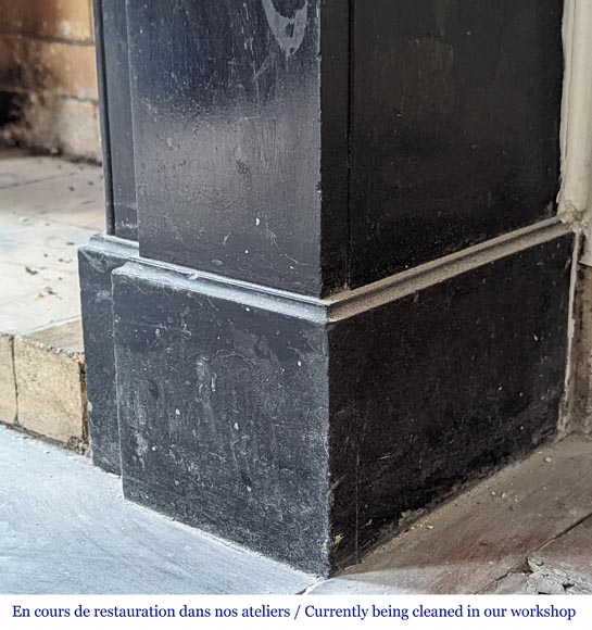 Napoleon III style mantel in black marble Napoleon III style mantel in black marble-8