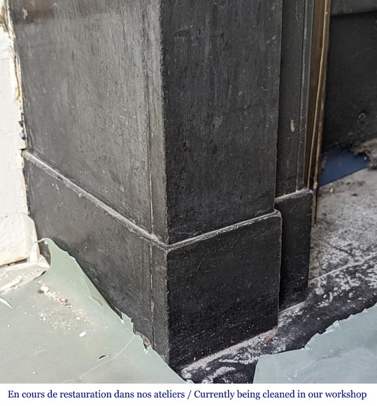 Napoleon III style mantel with modillion in fine black Belgian marble Napoleon III style mantel with modillion in fine black Belgian marble-4