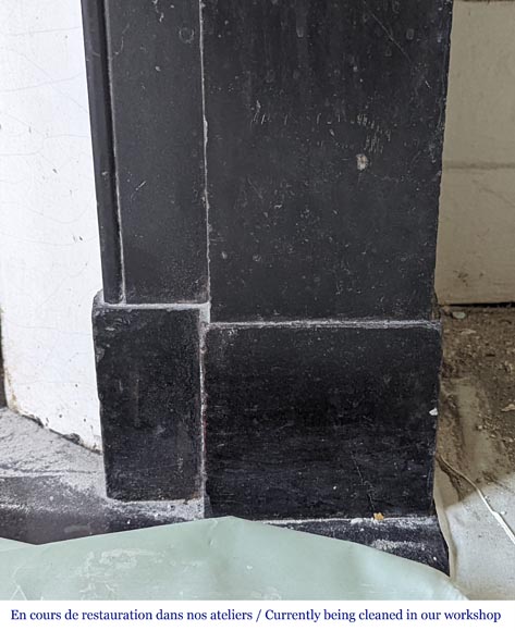 Napoleon III style mantel with modillion in fine black Belgian marble Napoleon III style mantel with modillion in fine black Belgian marble-7