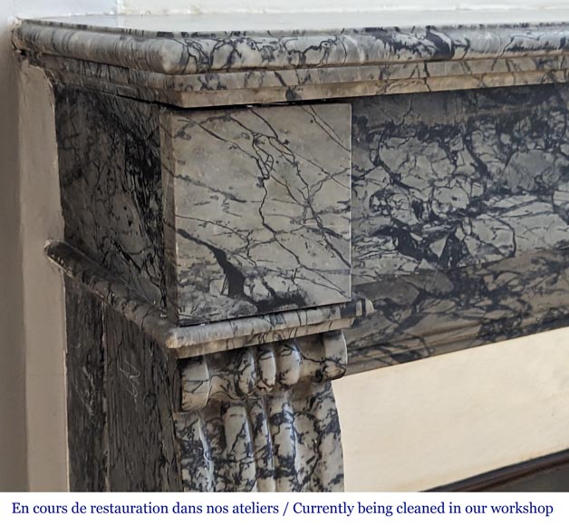 Cheminée Napoléon III à pieds en console en marbre Bleu Fleury Cheminée Napoléon III à pieds en console en marbre Bleu Fleury-3