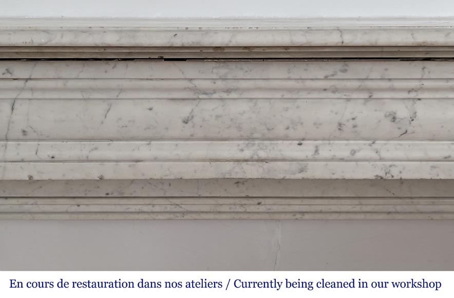 Napoleon III style Modillon mantel adorned with water leaves in Carrara marble Napoleon III style Modillon mantel adorned with water leaves in Carrara marble-1