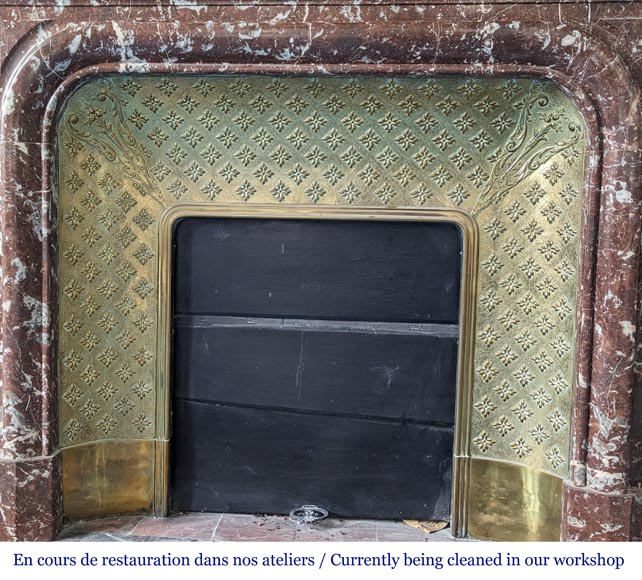 Louis XIV style mantel in Rouge du Nord marble with brass insert Louis XIV style mantel in Rouge du Nord marble with brass insert-8