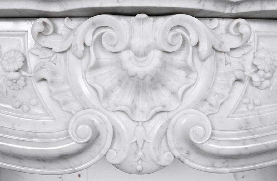 Louis XV style fireplace in Carrara marble, decorated with a floral shell motif Louis XV style fireplace in Carrara marble, decorated with a floral shell motif-3