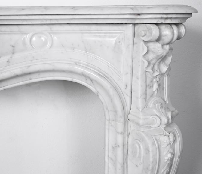 Louis XV style fireplace in Carrara marble, decorated with a floral shell motif Louis XV style fireplace in Carrara marble, decorated with a floral shell motif-11