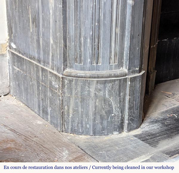 Louis XVI style mantel with rounded corners carved in Turquin marble Louis XVI style mantel with rounded corners carved in Turquin marble-4