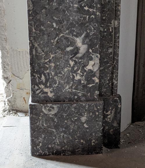 Napoleon III style mantelpiece with striated scrolls Napoleon III style mantelpiece with striated scrolls-3