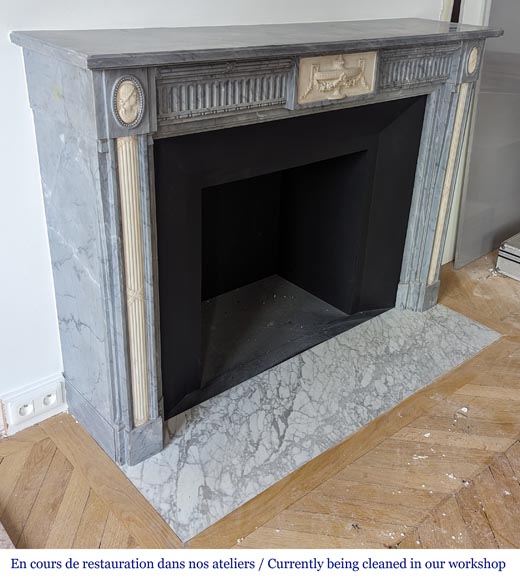 Louis XVI periode two-tone mantel with half columns in Turquin and statuary marble Louis XVI periode two-tone mantel with half columns in Turquin and statuary marble-4