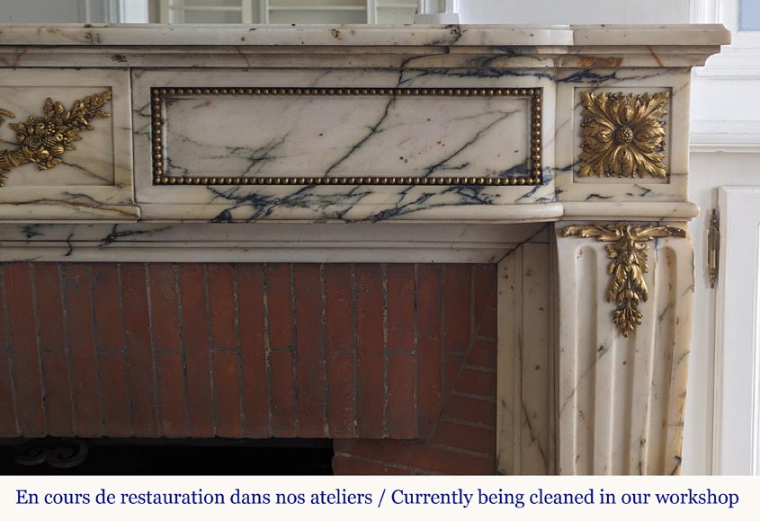 Louis XVI style bronze mantel in Panazeau marble Louis XVI style bronze mantel in Panazeau marble-10