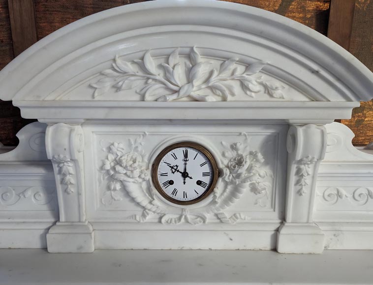 Napoleon III style mantelpiece in Statuario Carrara marble, with mantel top including a clock Napoleon III style mantelpiece in Statuario Carrara marble, with mantel top including a clock-1