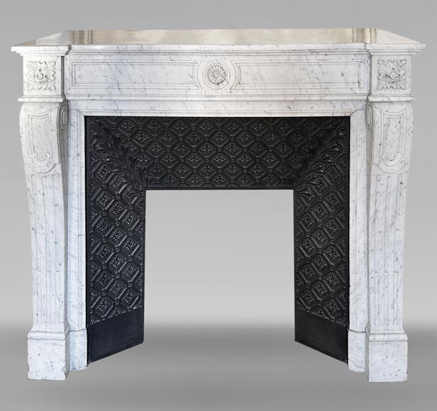 Louis XVI style mantel in Carrara marble adorned with a sunflower Louis XVI style mantel in Carrara marble adorned with a sunflower-0