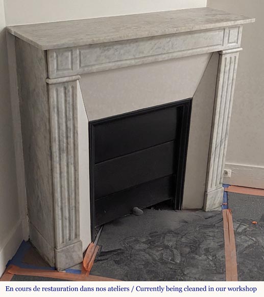 Louis XVI style mantel carved in Carrara marble Louis XVI style mantel carved in Carrara marble-2