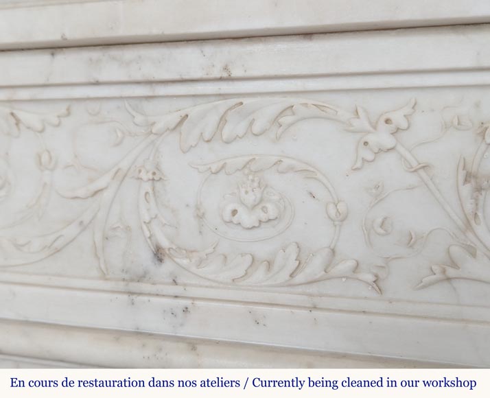 Large Louis XVI period statuary marble mantel with foliage décor Large Louis XVI period statuary marble mantel with foliage décor -2