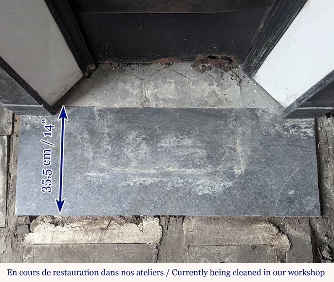 Napoleon III style mantel in black marble Napoleon III style mantel in black marble-8