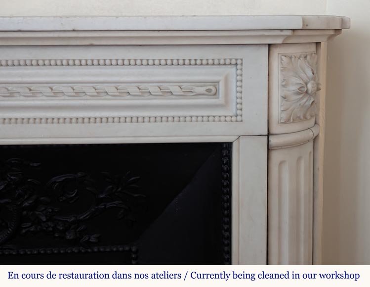 Louis XVI style Carrara marble mantel with rounded corners and pearl décor Louis XVI style Carrara marble mantel with rounded corners and pearl décor-6