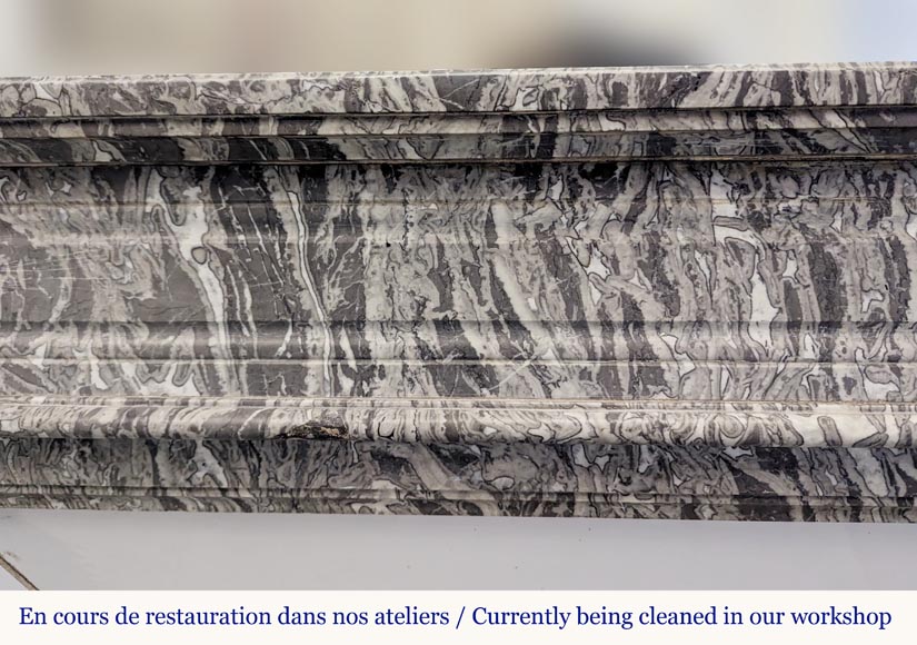 Cheminée de style Louis XVI en marbre gris Cheminée de style Louis XVI en marbre gris-1