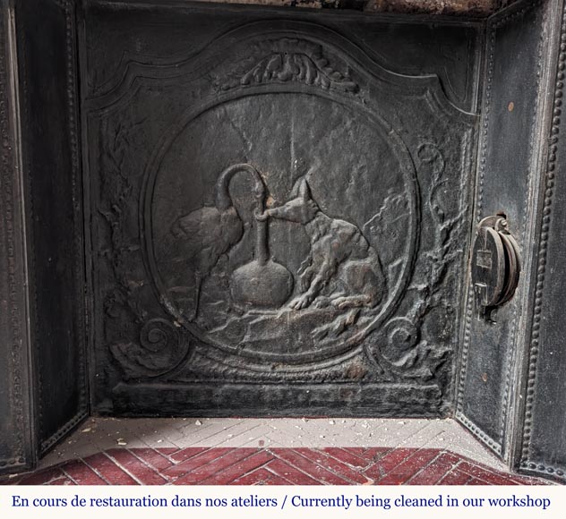 Louis XVI style mantel in semi-statuary marble adorned with a Greek frieze Louis XVI style mantel in semi-statuary marble adorned with a Greek frieze-9