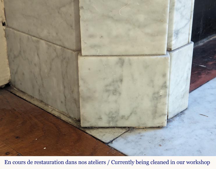 Louis XVI mantel in Carrara marble Louis XVI mantel in Carrara marble-4