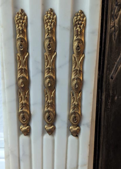 Louis XVI style mantel with garland and frieze of flowers Louis XVI style mantel with garland and frieze of flowers-7