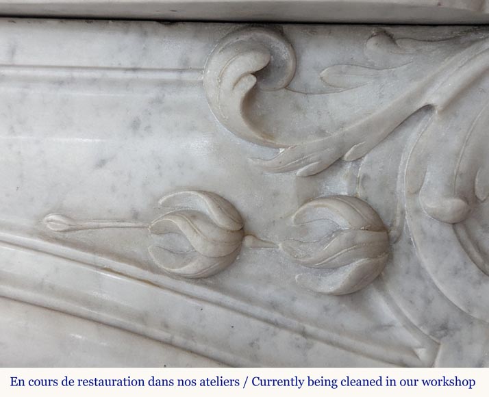 Louis XV style Carrara marble mantel decorated with foliate shells Louis XV style Carrara marble mantel decorated with foliate shells-4