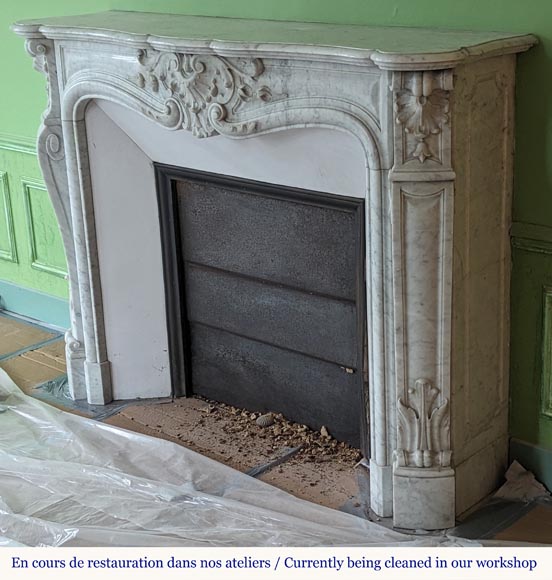 Louis XV style Carrara marble mantel decorated with foliate shells Louis XV style Carrara marble mantel decorated with foliate shells-8