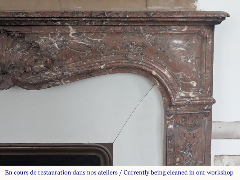 Louis XV style mantel in Rouge du Nord marble adorned with a shell motif Louis XV style mantel in Rouge du Nord marble adorned with a shell motif-7