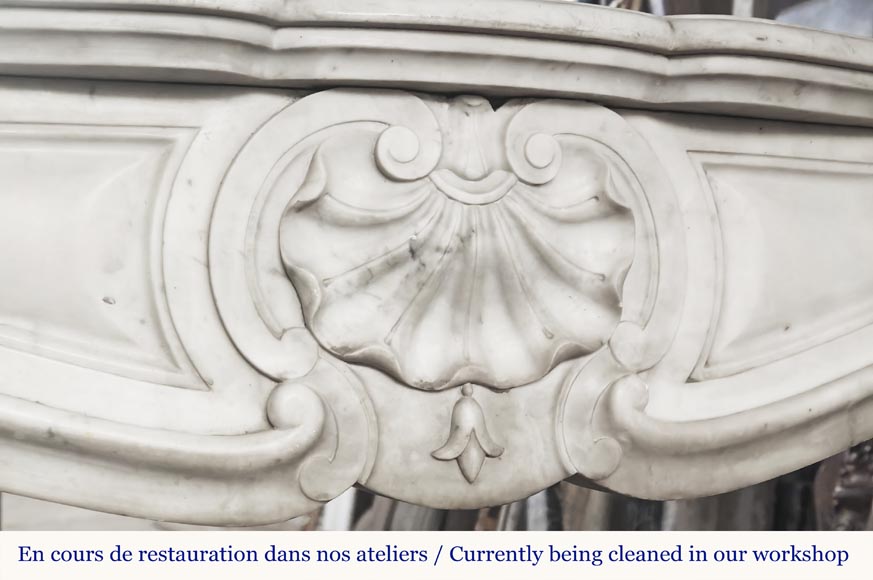 Louis XV style fireplace with three shells, in Carrara marble Louis XV style fireplace with three shells, in Carrara marble-2