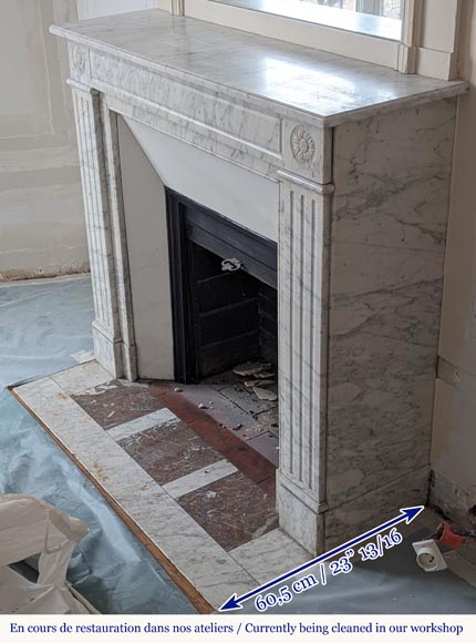 Louis XVI style mantel in veined Carrara marble with flower adorned heads Louis XVI style mantel in veined Carrara marble with flower adorned heads-5