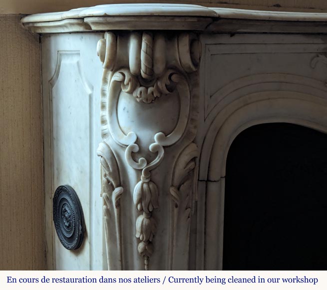 Louis XV style mantel in Carrara marble richly carved with foliage Louis XV style mantel in Carrara marble richly carved with foliage-6