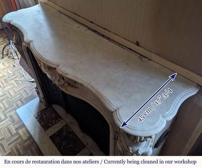 Louis XV style mantel in Carrara marble richly carved with foliage Louis XV style mantel in Carrara marble richly carved with foliage-16