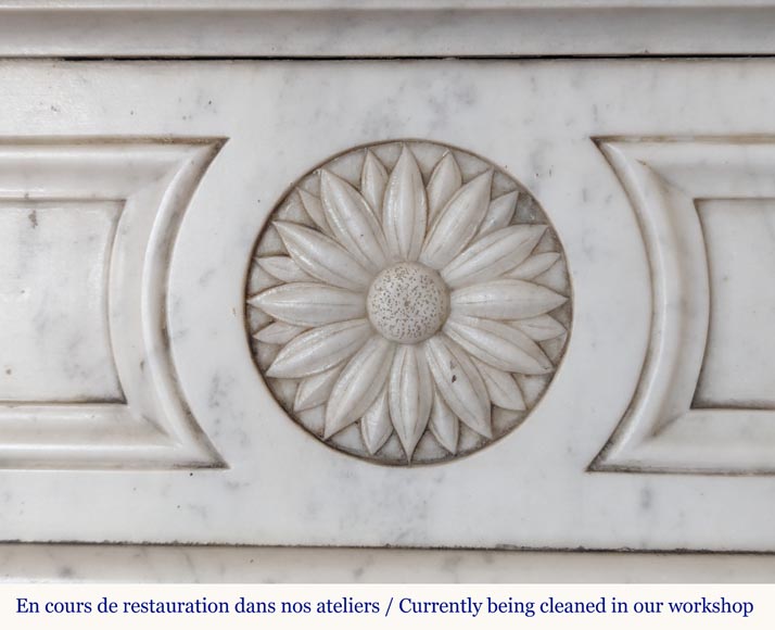 Louis XVI style Carrara marble mantel with rounded corners adorned with a sunflower flower Louis XVI style Carrara marble mantel with rounded corners adorned with a sunflower flower-2