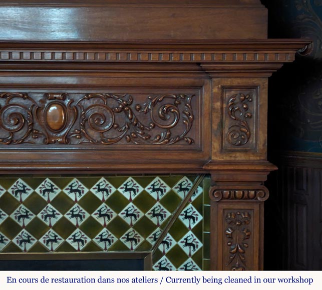Neo-Renaissance style mantel in carved walnut wood adorned with a salamander Neo-Renaissance style mantel in carved walnut wood adorned with a salamander-9