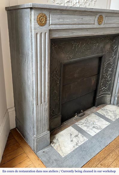 Louis XVI style Turquin marble mantel adorned with bronze sunflowers Louis XVI style Turquin marble mantel adorned with bronze sunflowers-2