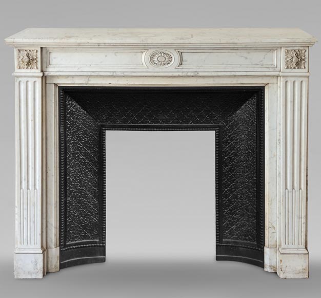Louis XVI style carved in Carrara marble mantel with flower Louis XVI style carved in Carrara marble mantel with flower-0