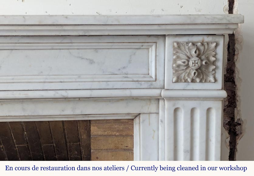 Louis XVI style carved in Carrara marble mantel with flower Louis XVI style carved in Carrara marble mantel with flower-6