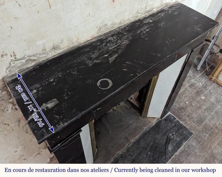 Cheminée de style Napoléon III en marbre noir moucheté Cheminée de style Napoléon III en marbre noir moucheté-8