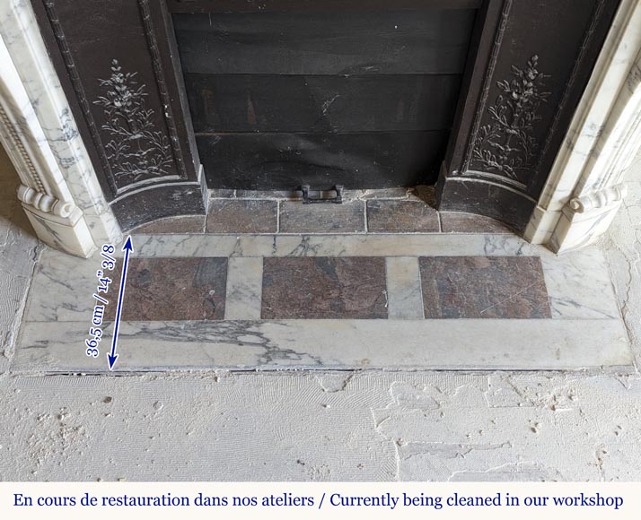 Louis XVI style curved mantel in Arabescato marble Louis XVI style curved mantel in Arabescato marble -8