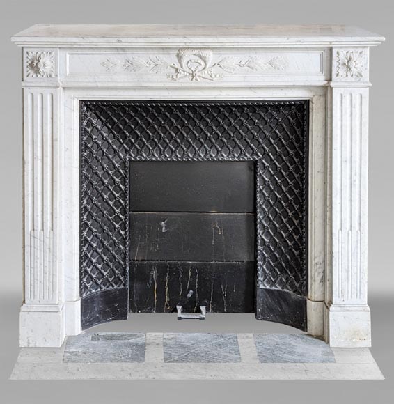 Louis XVI style mantel in Carrara marble adorned with a laurel wreath Louis XVI style mantel in Carrara marble adorned with a laurel wreath-0