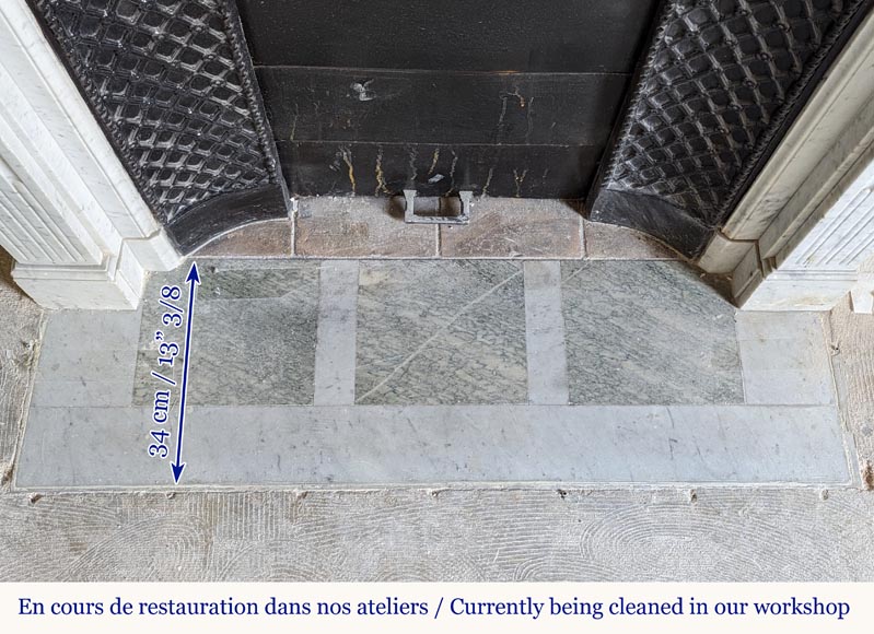 Louis XVI style mantel in Carrara marble adorned with a laurel wreath Louis XVI style mantel in Carrara marble adorned with a laurel wreath-9