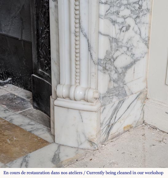 Curved Louis XVI style mantel in Arabescato marble decorated with a laurel wreath Curved Louis XVI style mantel in Arabescato marble decorated with a laurel wreath-8