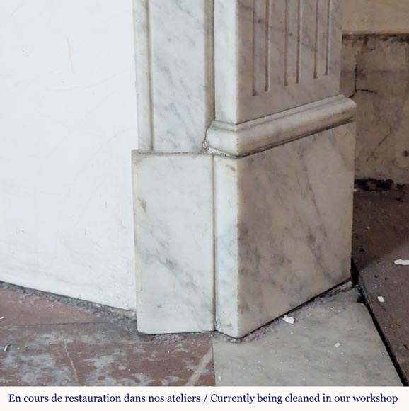 Louis XVI style mantel in Carrara marble adorned with a laurel wreath Louis XVI style mantel in Carrara marble adorned with a laurel wreath-8