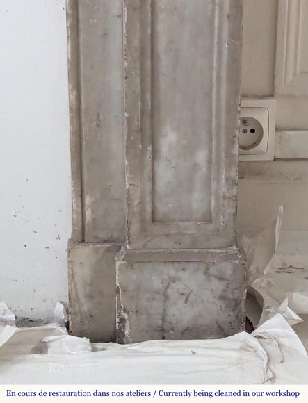 Napoleon III style mantel with modillion in Carrara marble Napoleon III style mantel with modillion in Carrara marble-8