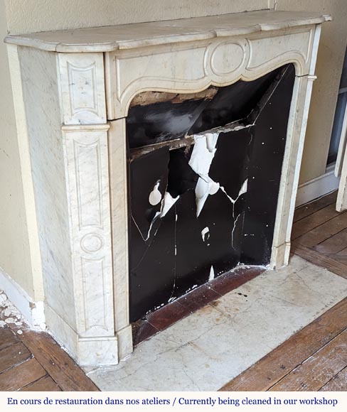 Louis XV style Pompadour mantel in Carrara marble Louis XV style Pompadour mantel in Carrara marble-2