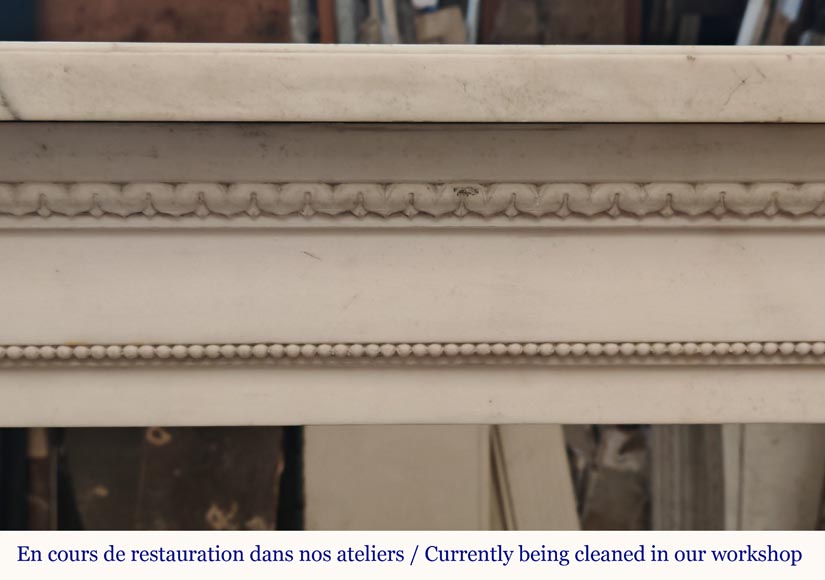 Cheminée de style Louis XVI en marbre demi statuaire Cheminée de style Louis XVI en marbre demi statuaire-1